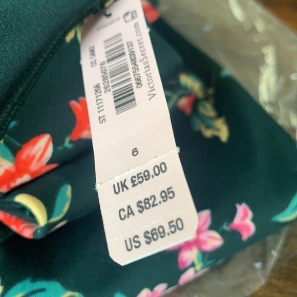 Victoria secret Incredible Lace-up Legging… - Picture 7 of 7